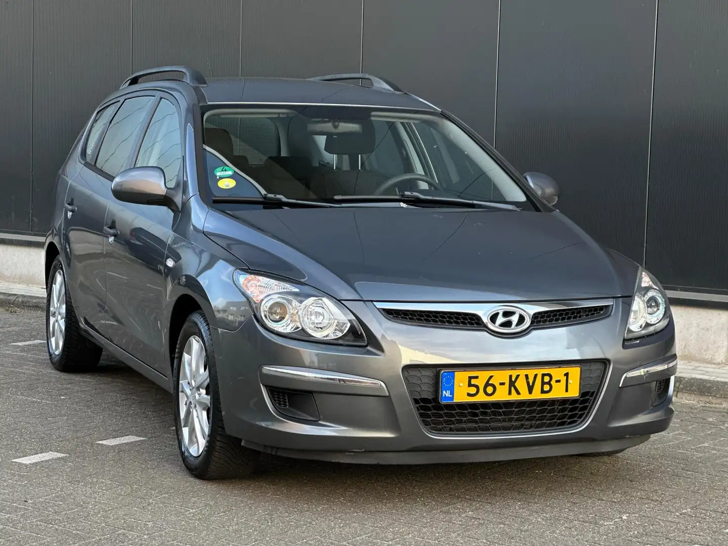 Hyundai i30 CW 1.4i Blue Active Cool AIRCO/ISOFIX/AUX/USB | NE Grijs - 2