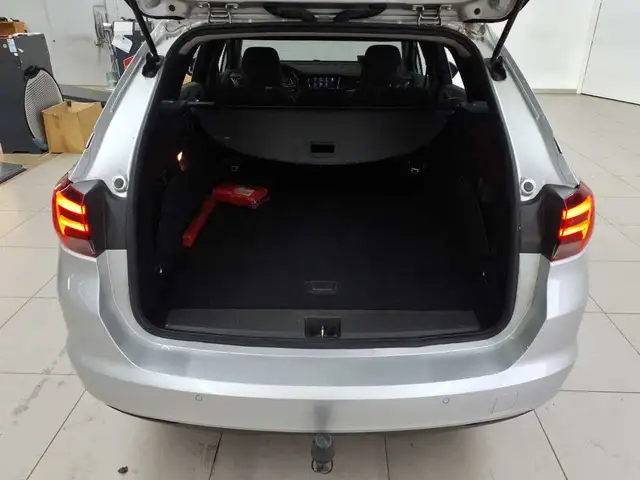 Opel Astra view 15