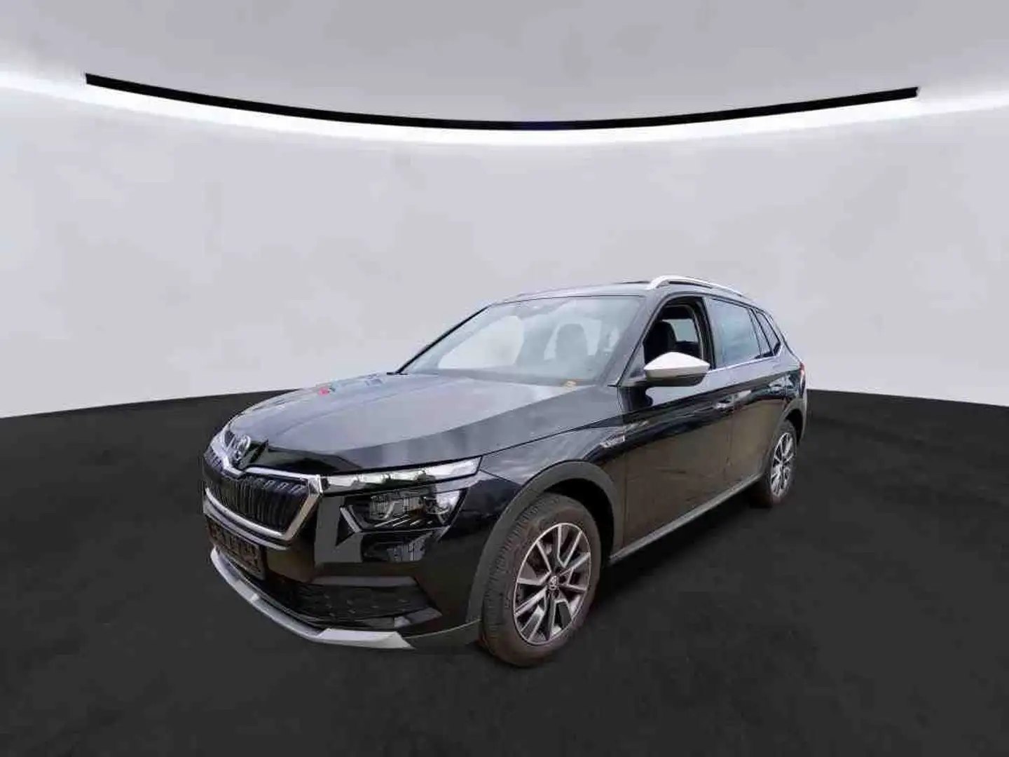 Skoda Kamiq 1.5 TSI DSG Scout Line Schwarz - 2