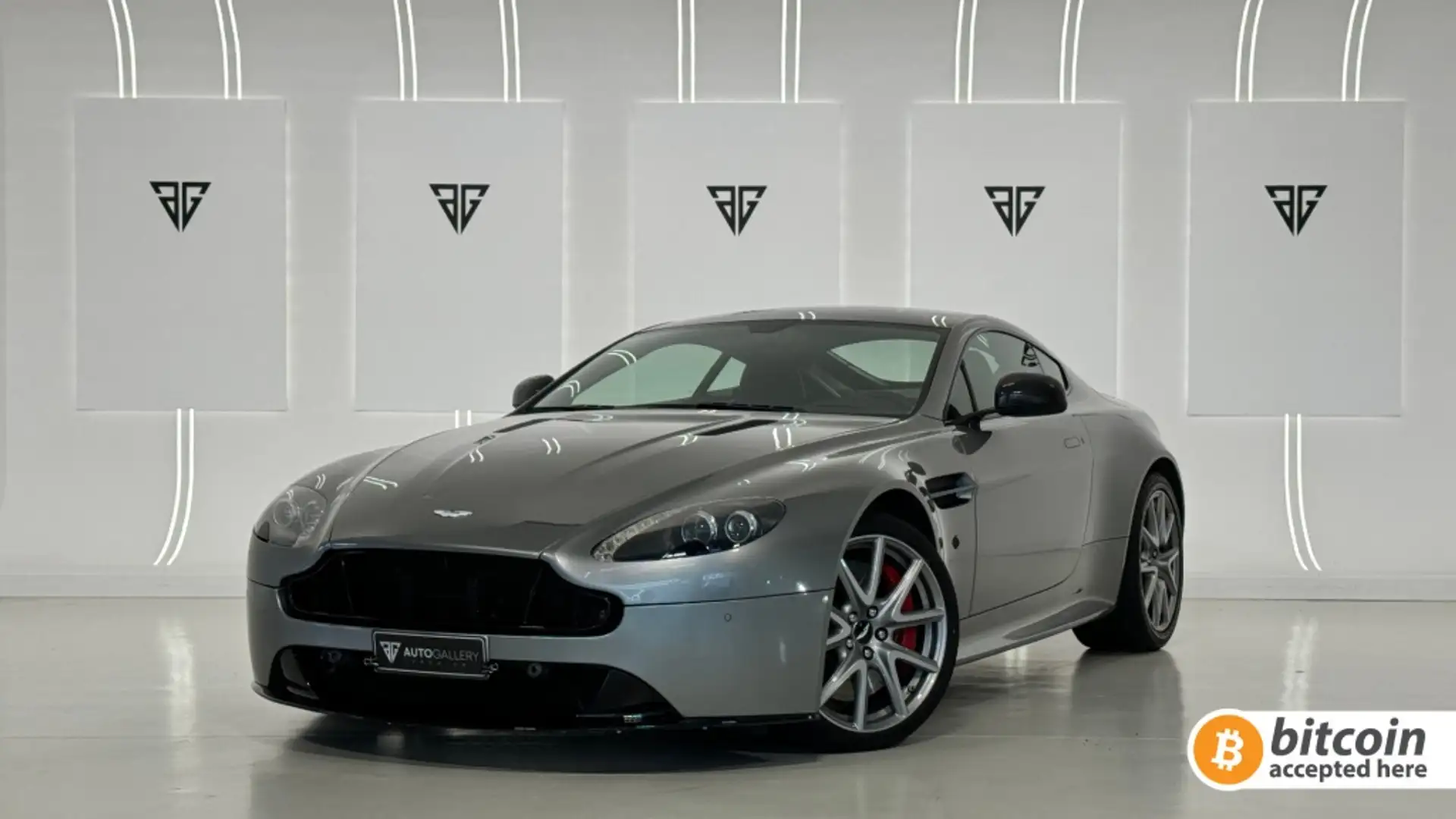Aston Martin Vantage S Grijs - 1