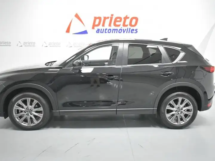 Mazda CX-5 (2022) SKYACTIV-D 2.2 MT 2WD Evolution 2021, foto 2
