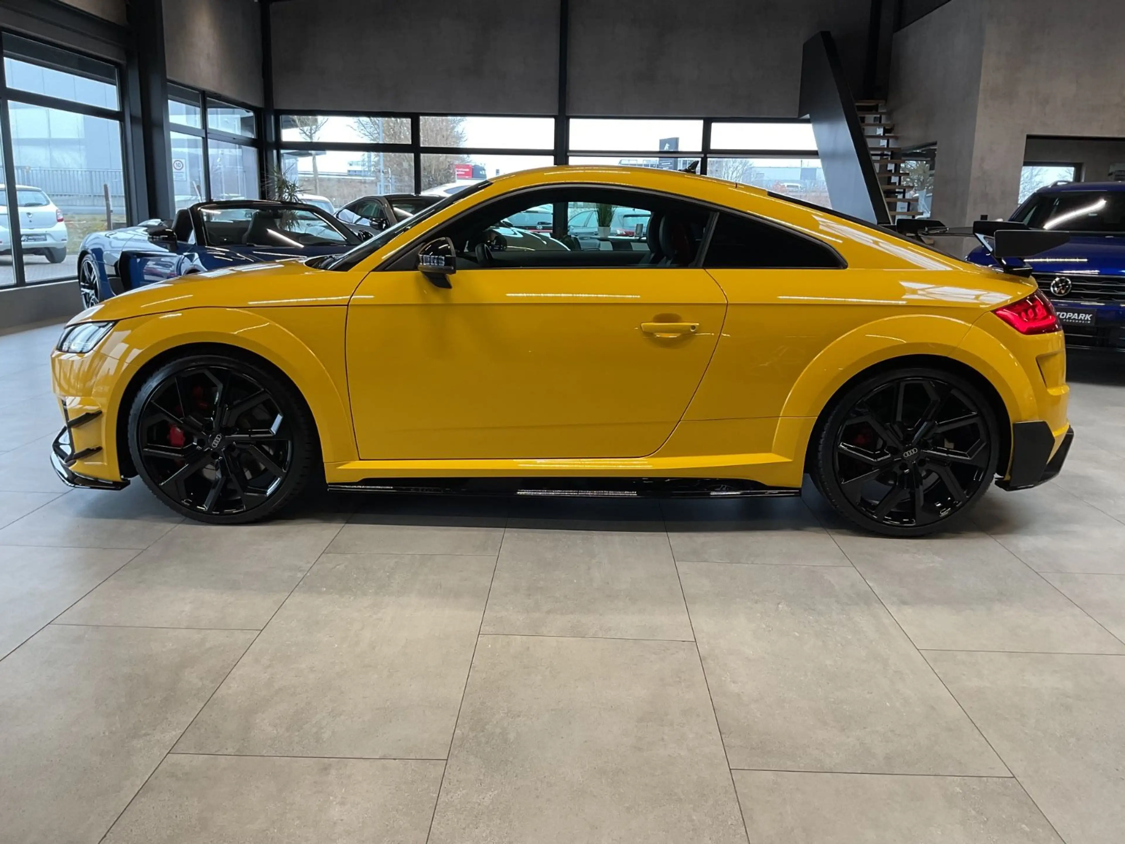 Audi TT RS Coupe Akropovic B&O Matrix 440PS 280km/h — photo 15