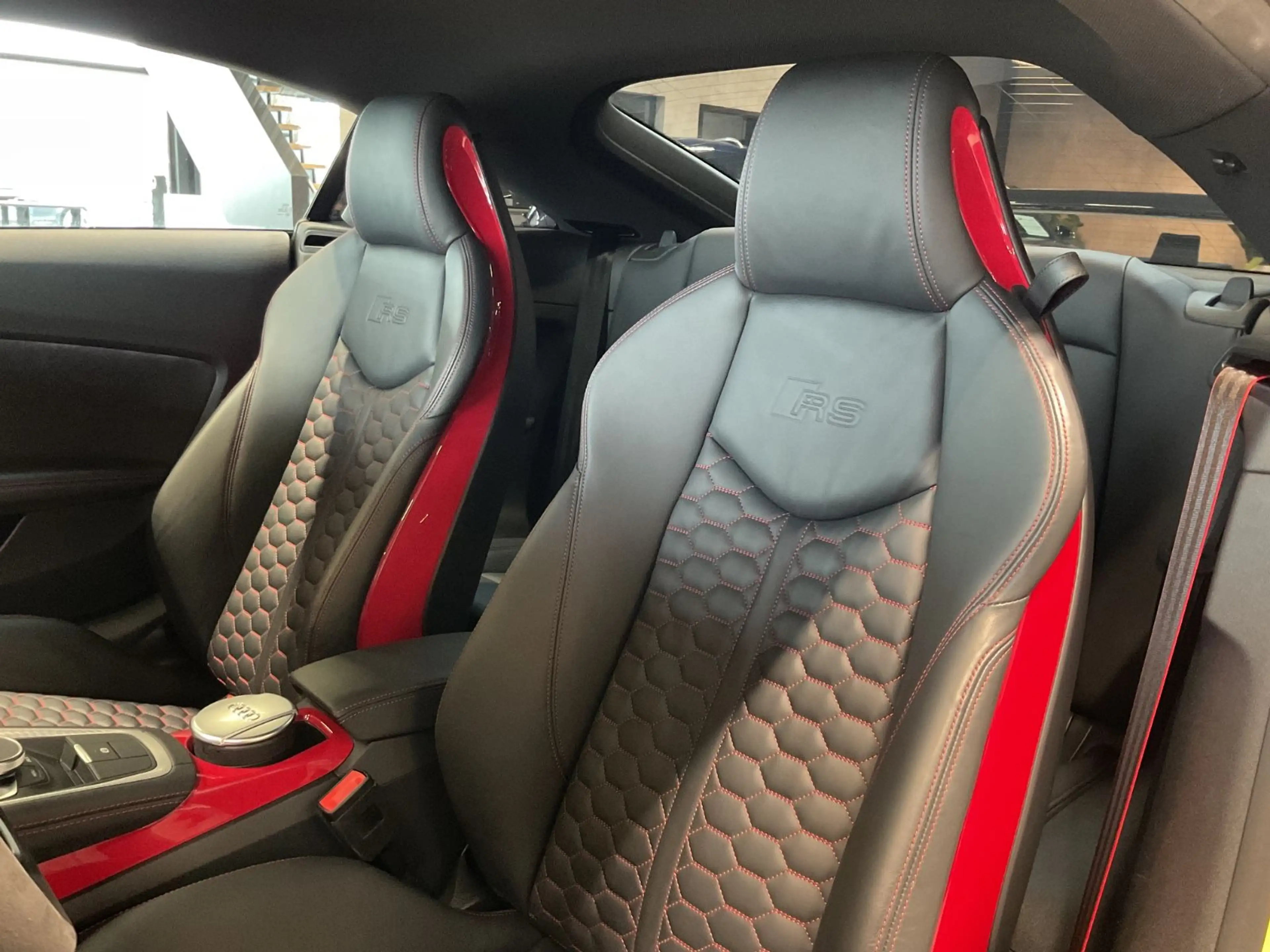 Audi TT RS Coupe Akropovic B&O Matrix 440PS 280km/h — photo 11