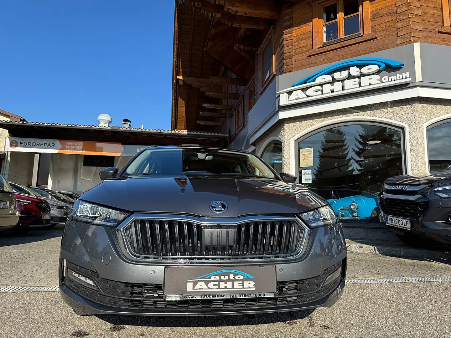 Skoda Octavia Combi 2,0 TDI Style DSG*LED*Winterpaket* Gris - 2