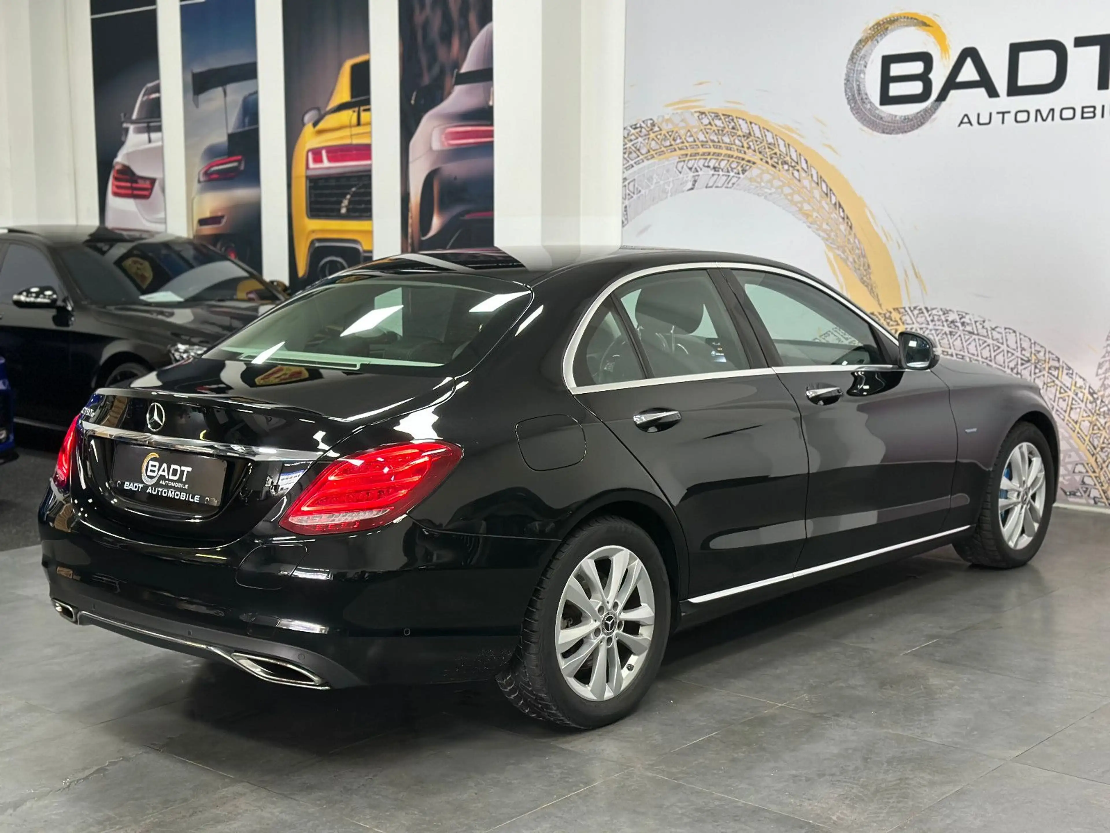 Mercedes-Benz C 350 e Limousine*Totwinkel*Standheizung* — photo 8