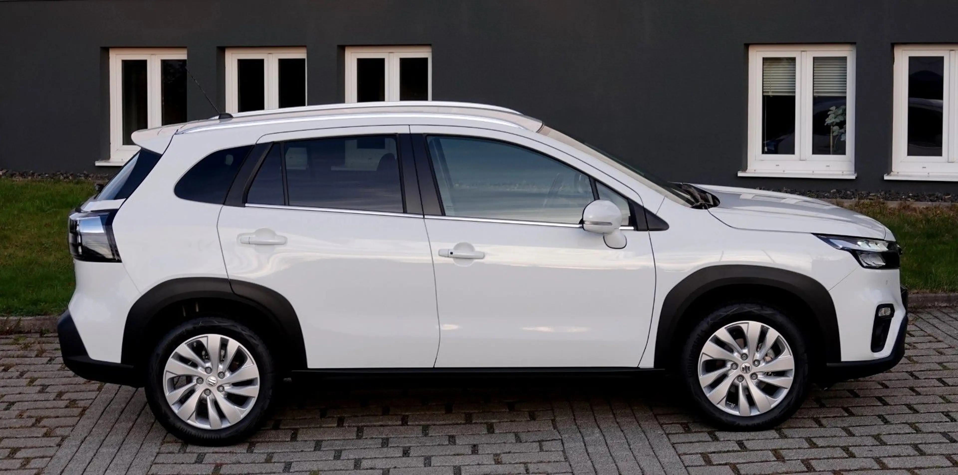Suzuki SX4 S-Cross - HYBRID *KAMERA* ACC* 1 HAND* — photo 6