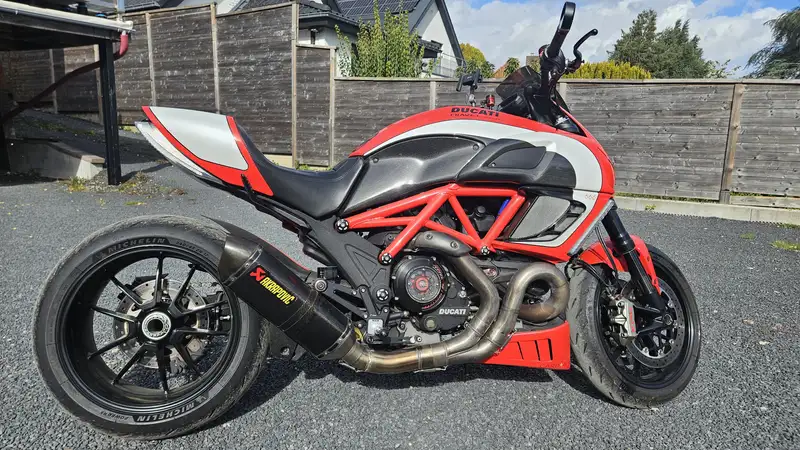 Ducati Diavel - foto 2