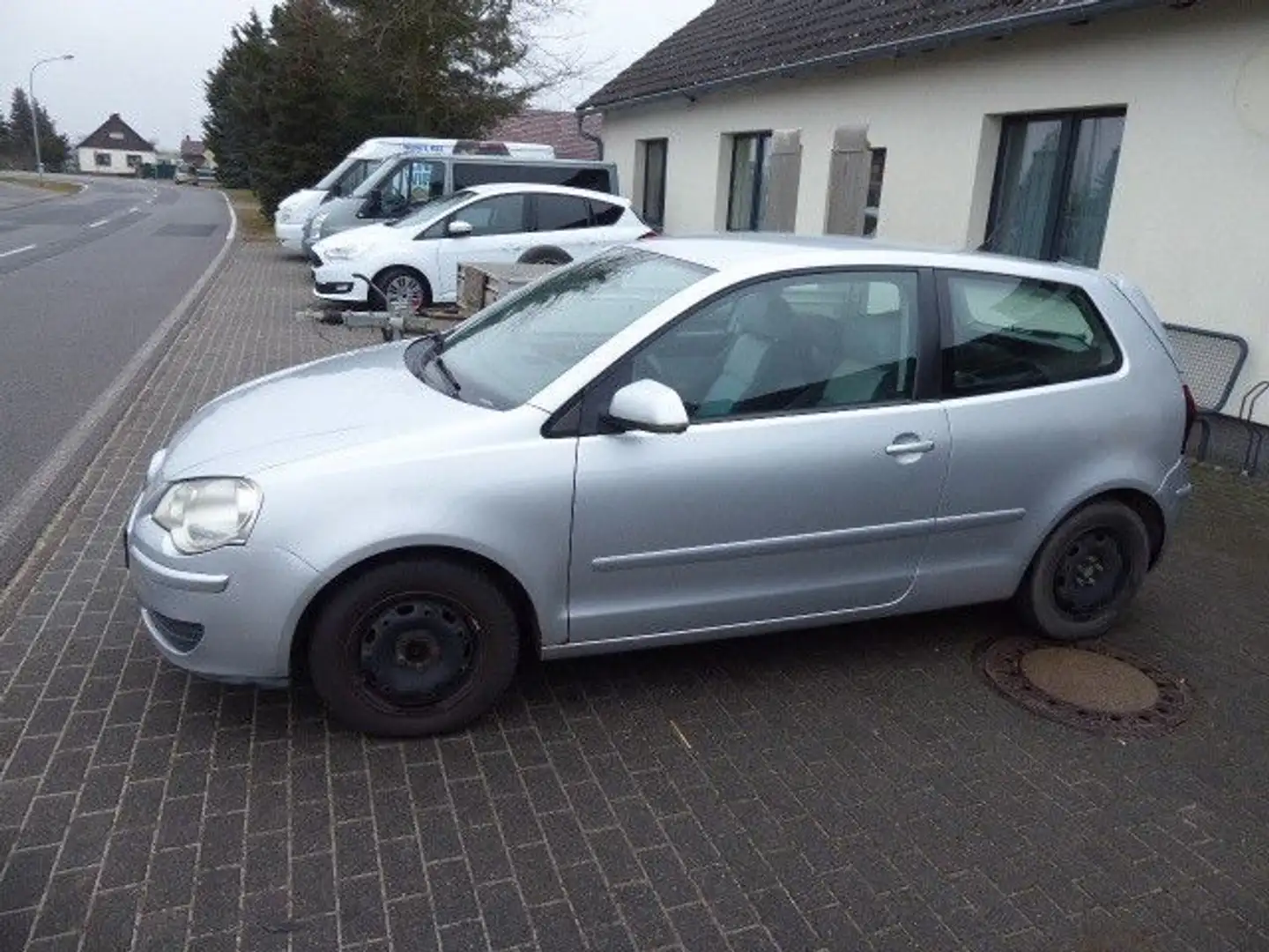Volkswagen Polo IV BlueMotion Plateado - 2