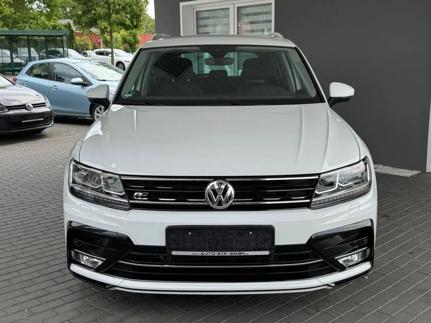 Volkswagen Tiguan 1.4 TSI DSG | LED | erst 42 TKM | R-line Wit - 2