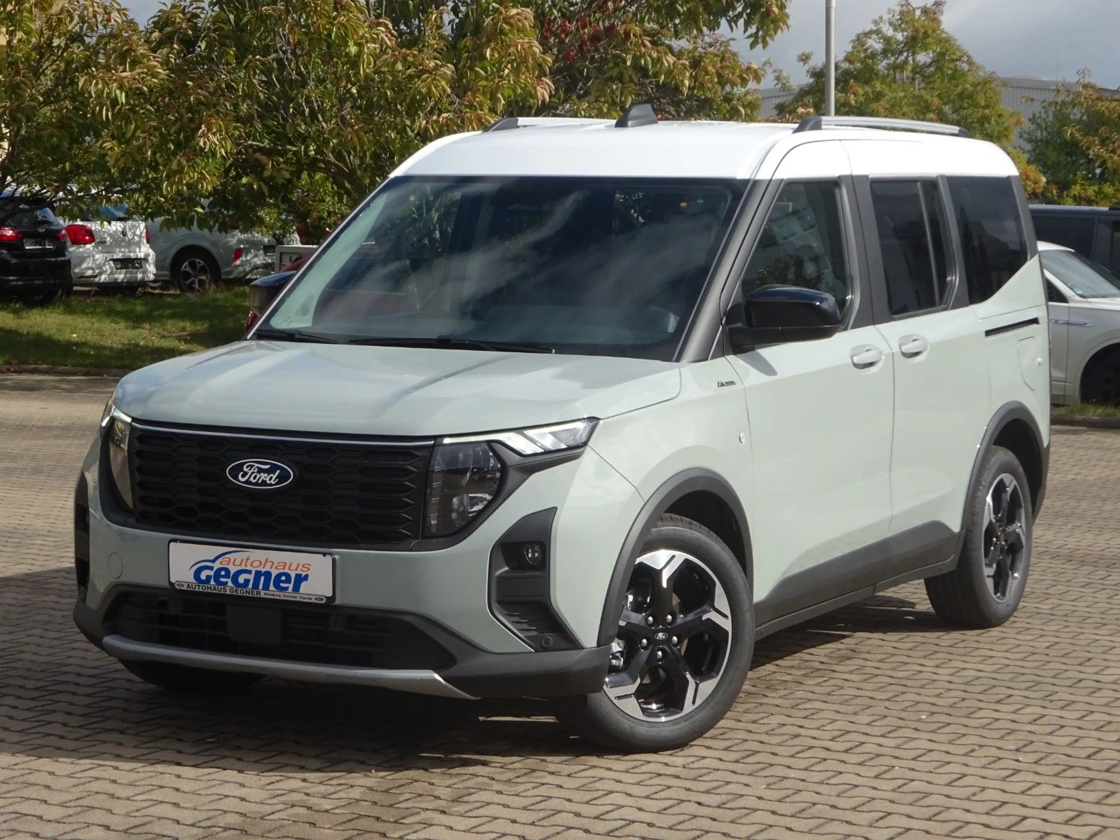 Ford Tourneo Courier 1.0L Active Aut. AHK WiPa ACC — photo 2
