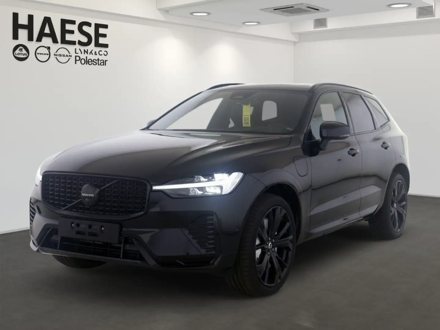 Volvo XC60 T8 Plus Black Edition Plug-In Hybrid AWD EU6e Pano Schwarz - 1