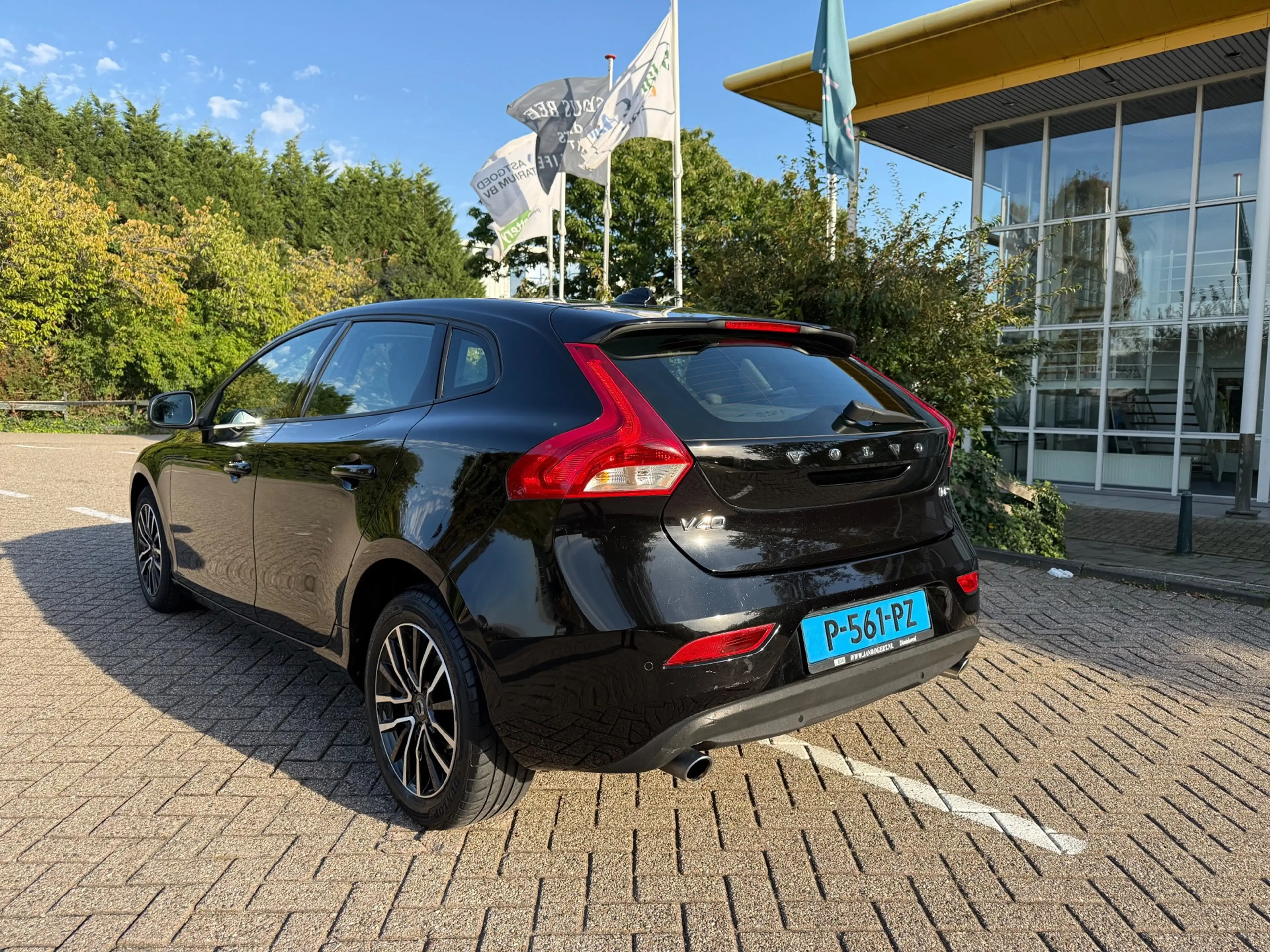 Volvo V40 2.0 D2 Kinetic_Klaar voor de Taxi_NETTE AUTO — photo 5