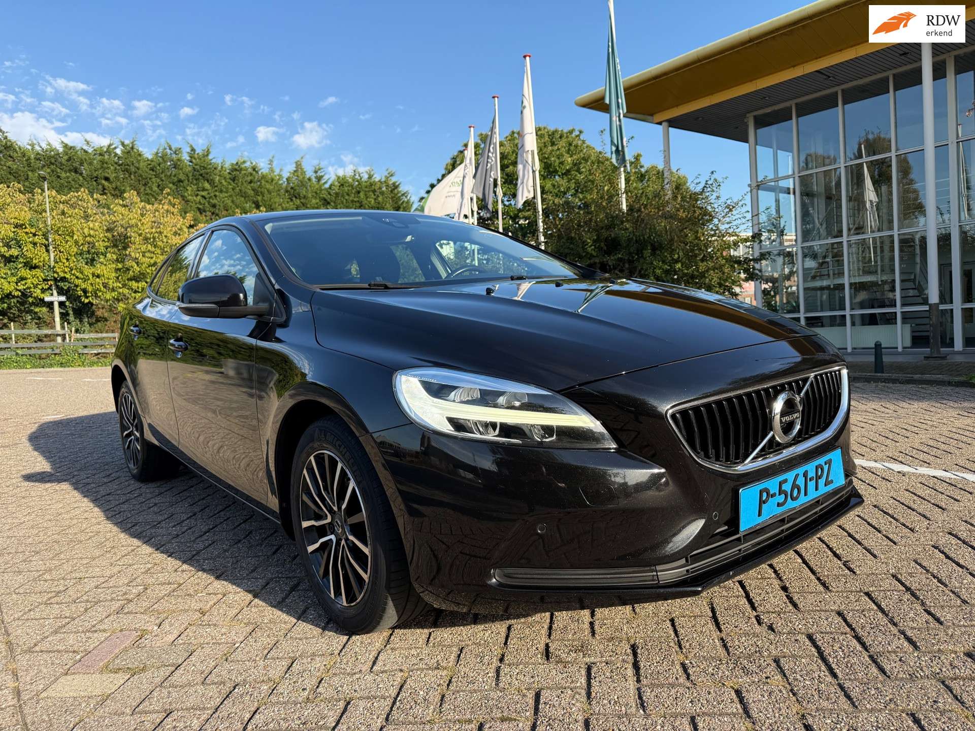 Volvo V40