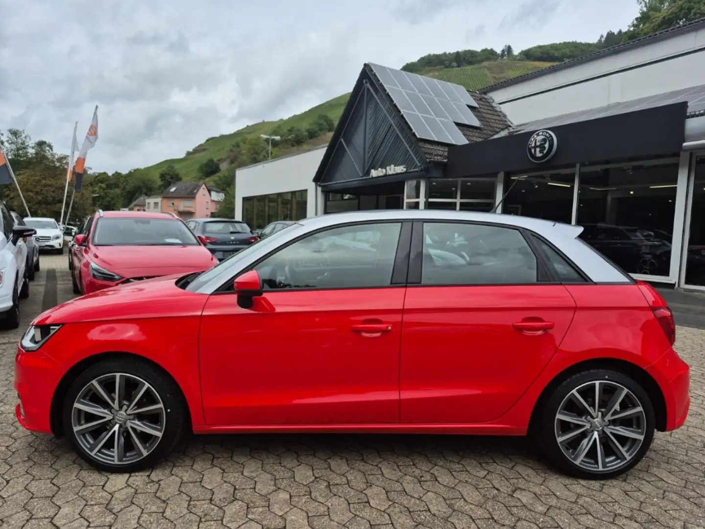 Audi A1 Sportback sport 1.0 TFSI Rot - 2