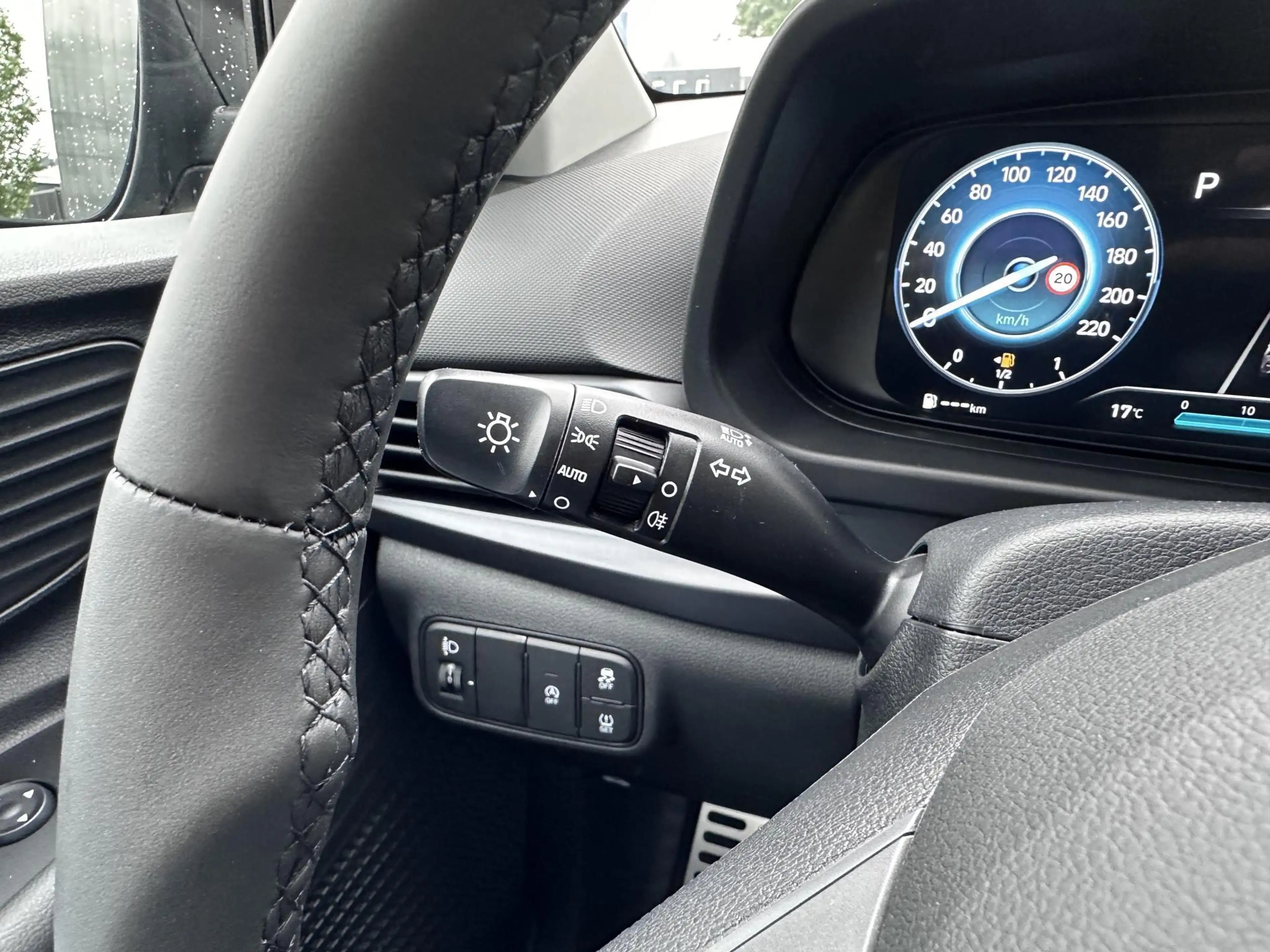 Hyundai BAYON 1.0 T-GDI Comfort / Automaat / Navigatie middels A — photo 23