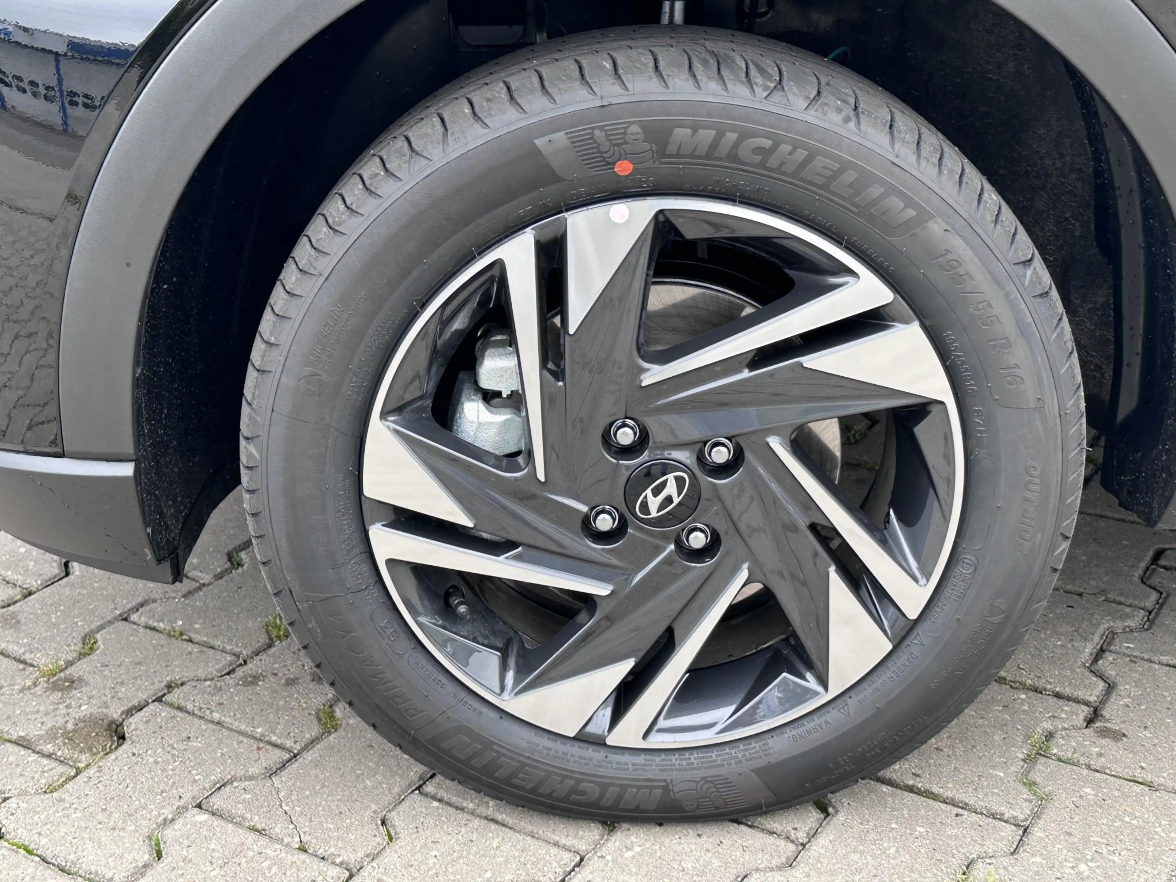 Hyundai BAYON 1.0 T-GDI Comfort / Automaat / Navigatie middels A — photo 12