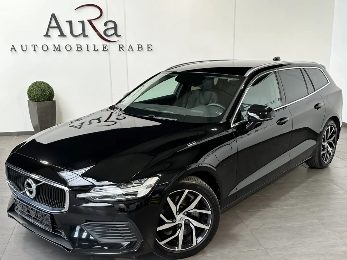 Volvo V60 T6 AWD Inscription Expression NAV+LED+DAB+PP Black - 1