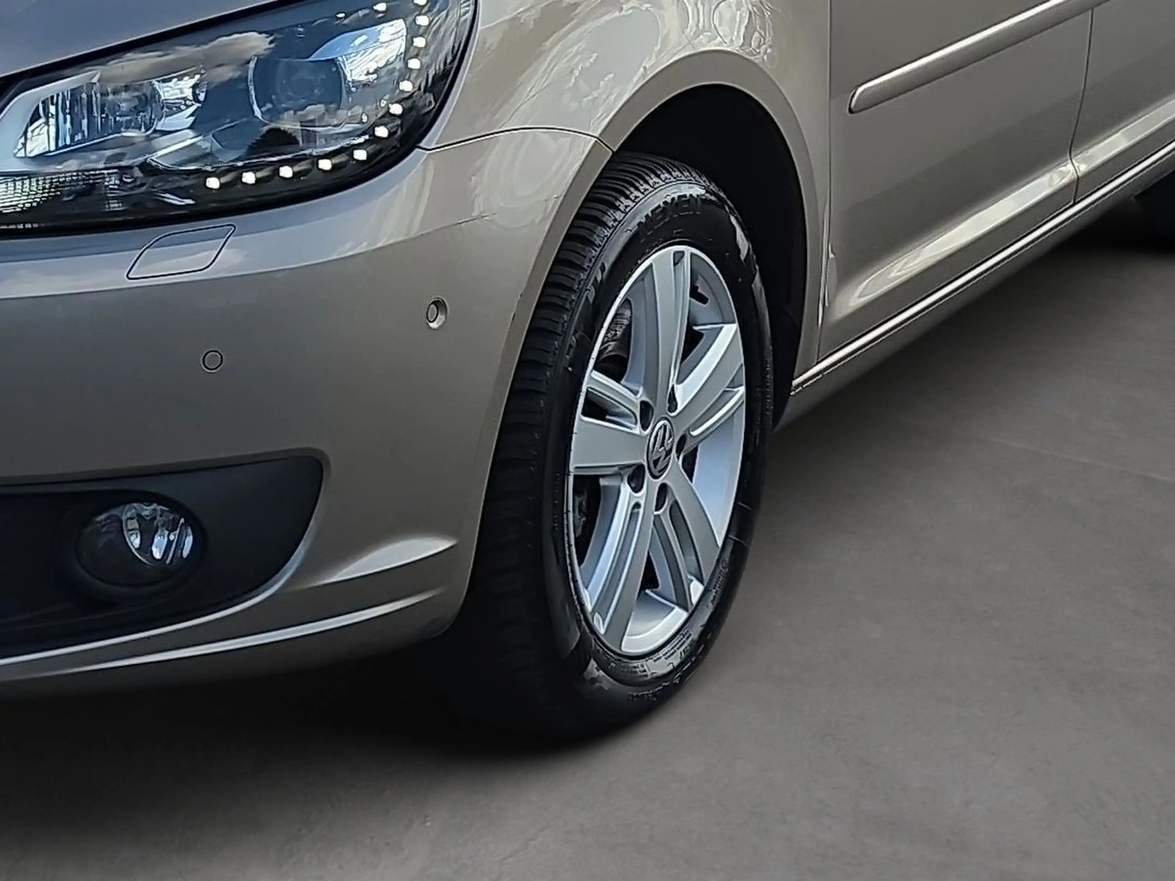 Volkswagen Touran 1.4 16V TSI Style Navi Panorama PDC AHK — photo 8