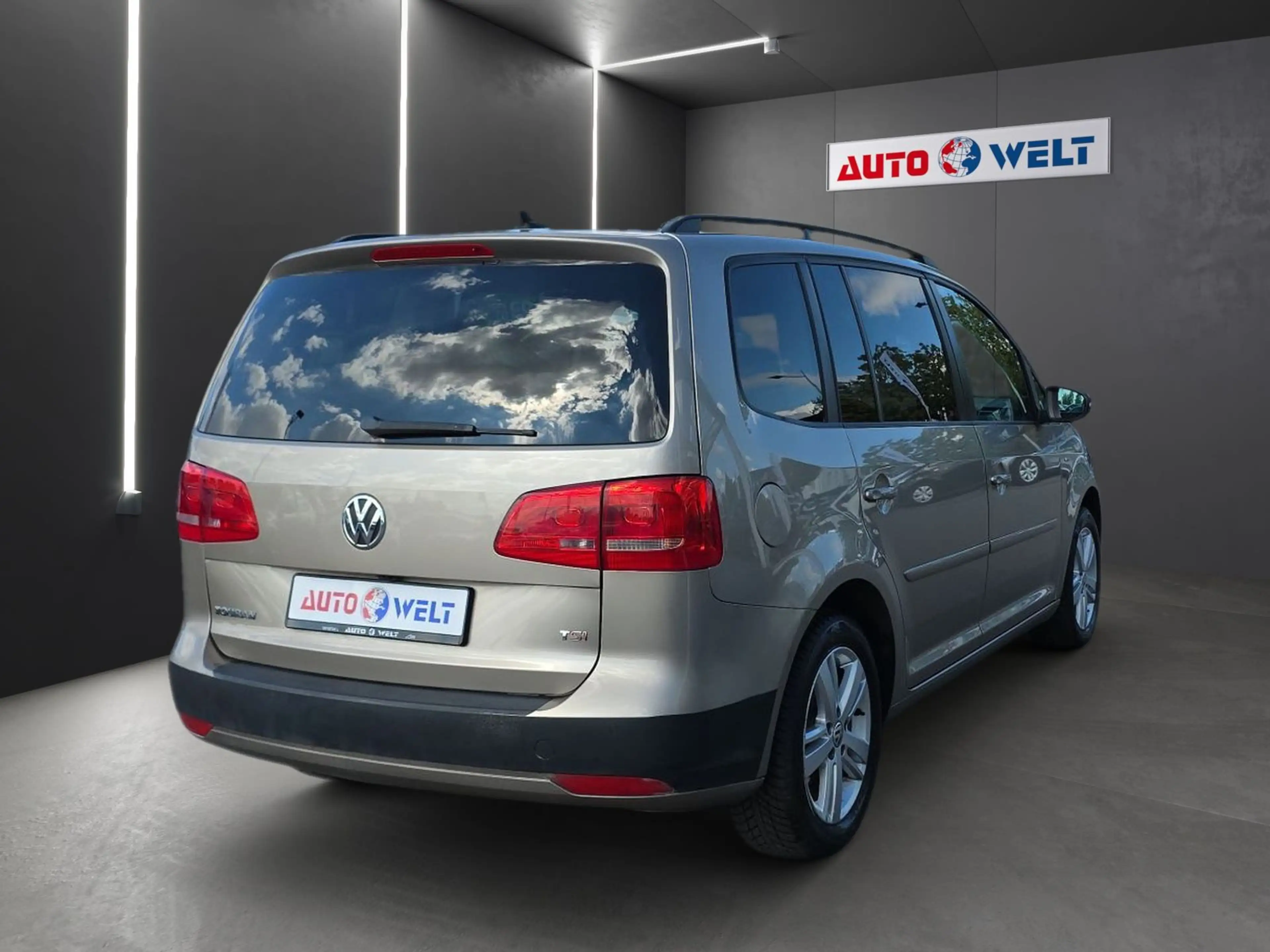 Volkswagen Touran 1.4 16V TSI Style Navi Panorama PDC AHK — photo 4