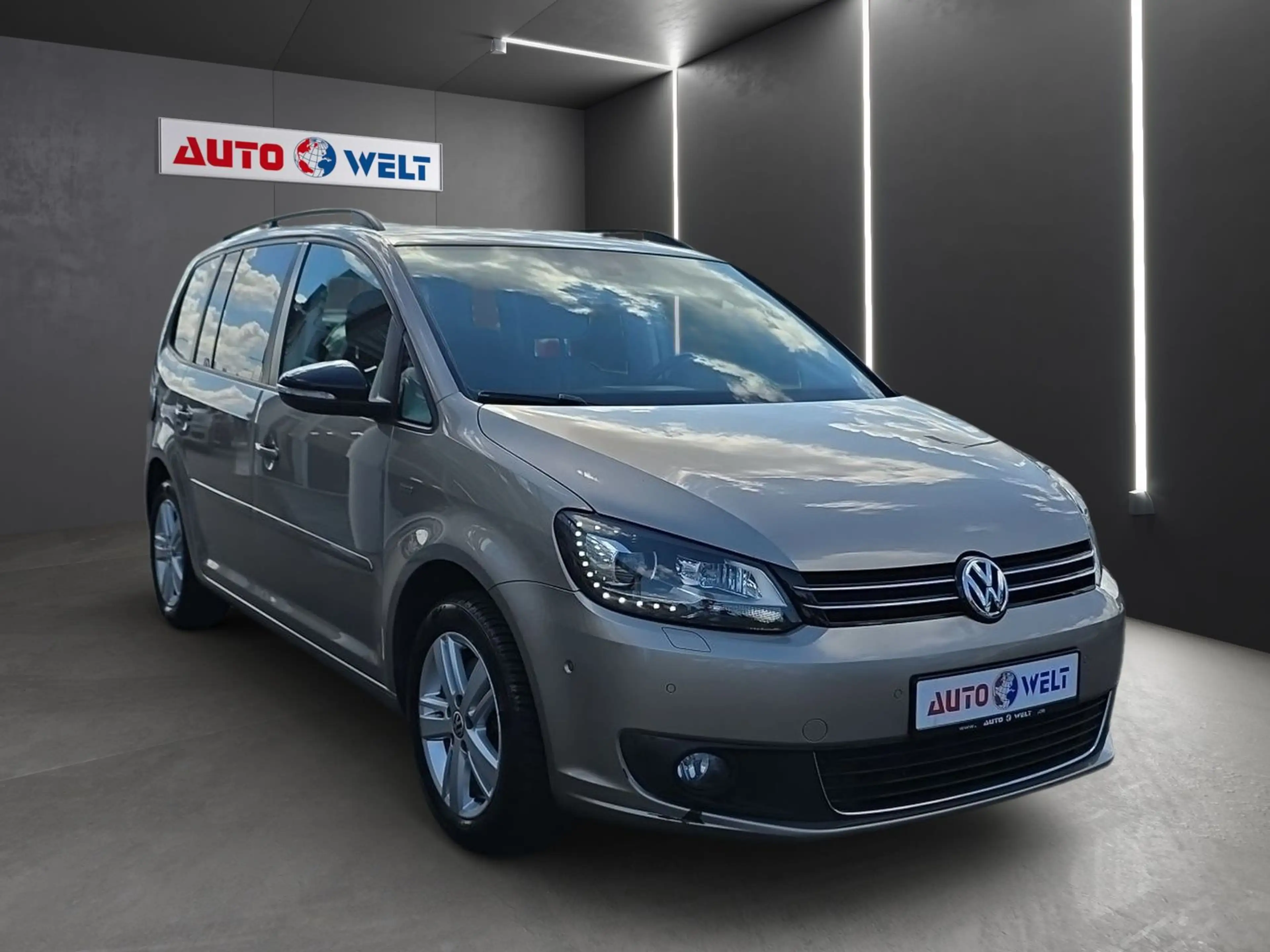 Volkswagen Touran 1.4 16V TSI Style Navi Panorama PDC AHK — photo 2