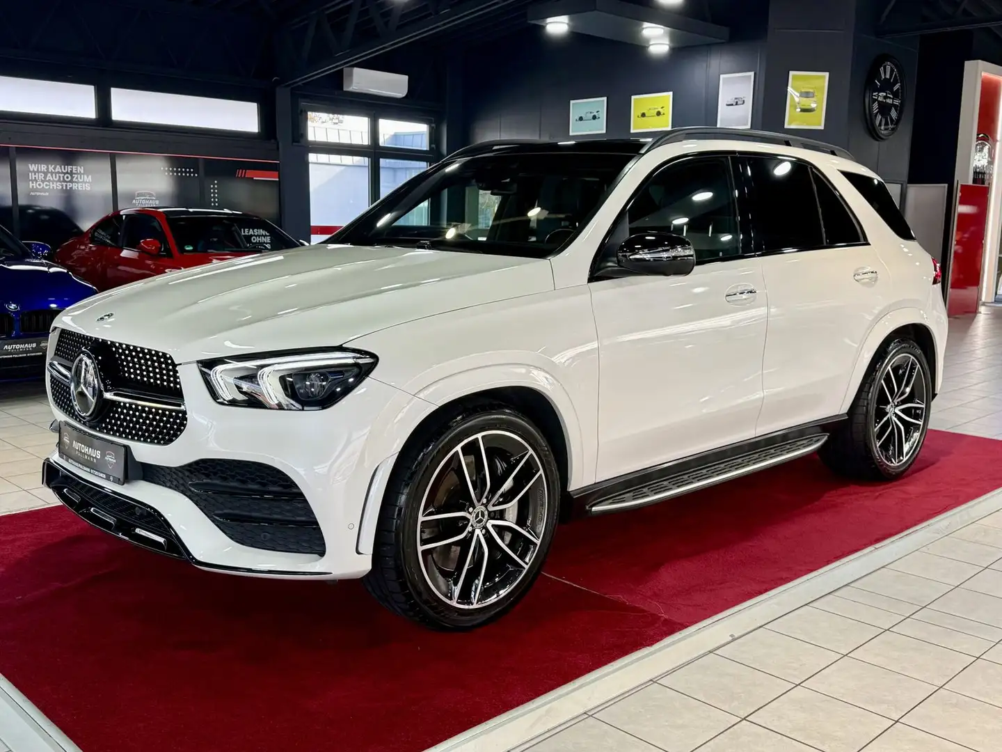 Mercedes-Benz GLE 400 d 4Matic AMG Line*PANO*LASER*SOFTCL.*AHK Weiß - 1