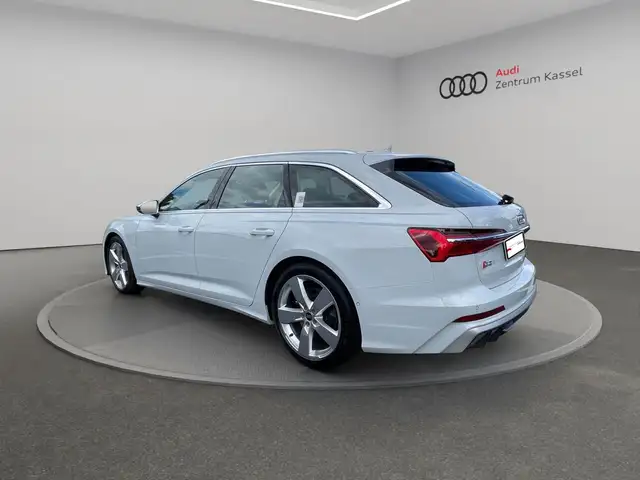 Audi S6 view 4