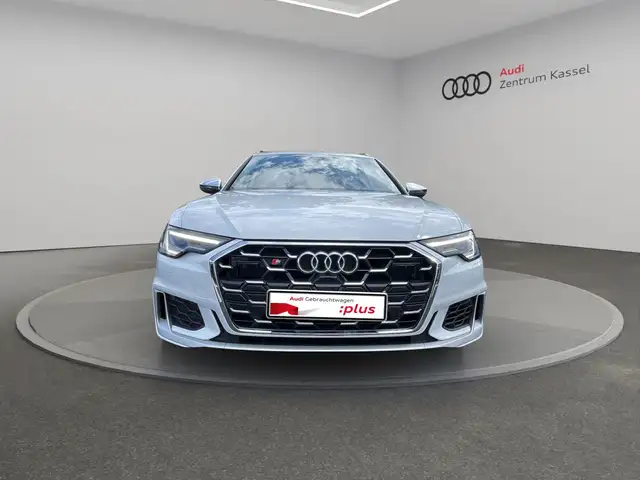 Audi S6 view 9