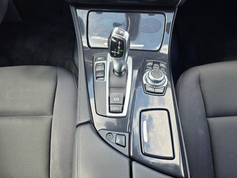 BMW 520 520 d Lim. Steptronic — photo 12