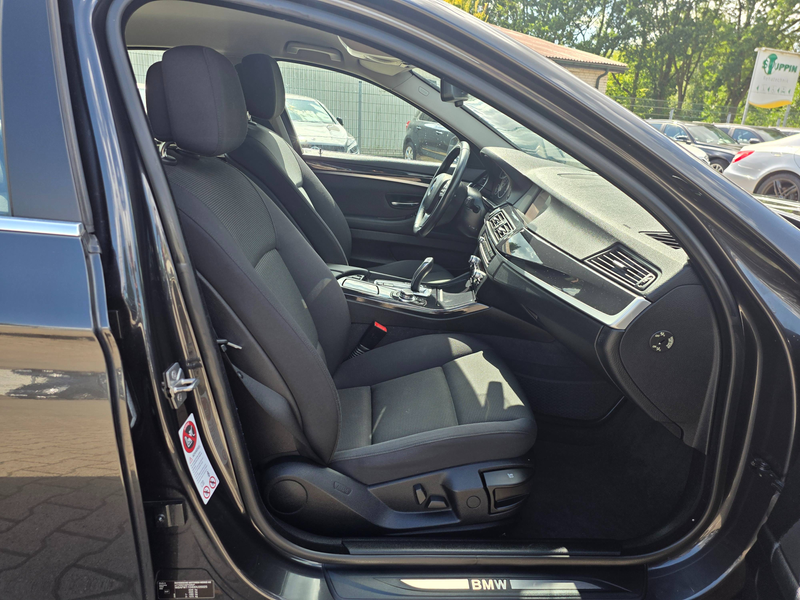 BMW 520 520 d Lim. Steptronic — photo 14