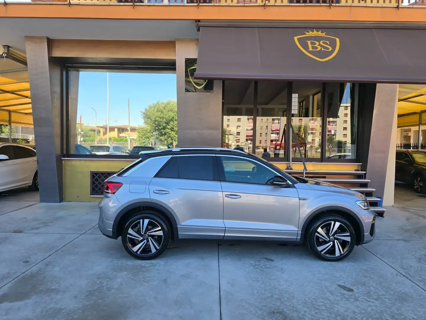 Volkswagen T-Roc T-Roc 2022 2.0 tdi R-Line 4motion 150cv dsg Grigio - 1