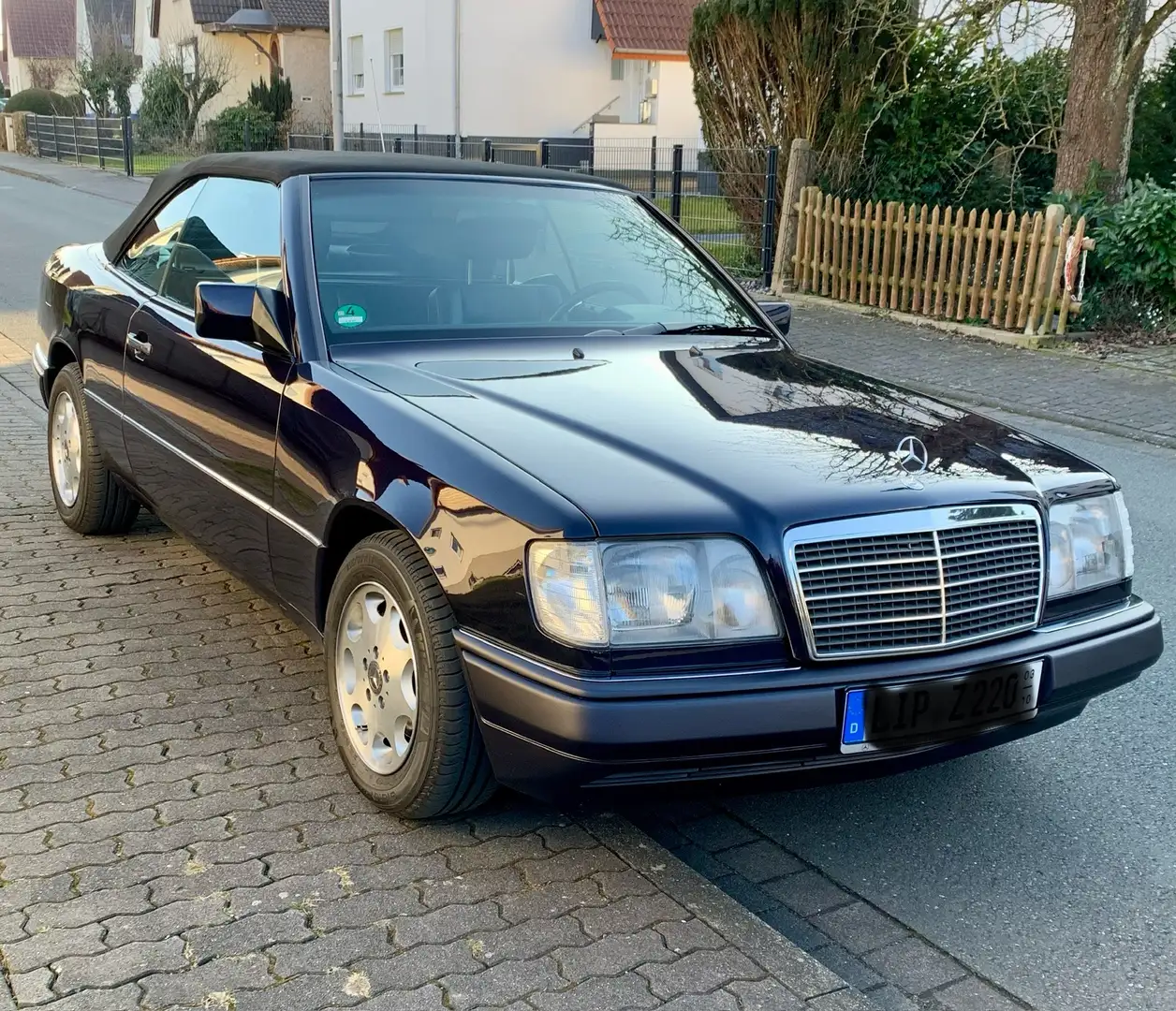 Mercedes-Benz E 220 E 220 Cabrios - 1