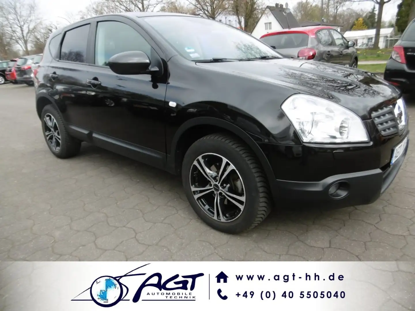Nissan Qashqai 2.0Tekna Leder Xenon Panoramadach PDC Schwarz - 1