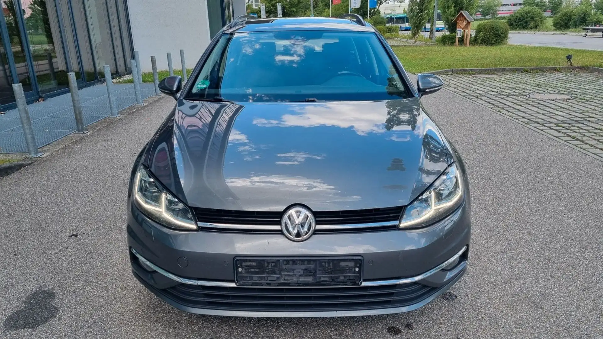 Volkswagen Golf Var 1.6TDI DSG KEY+ACC+DYN+PANO+STAND Grau - 2