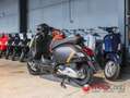 Vespa GTS 310 Zwart - thumbnail 4