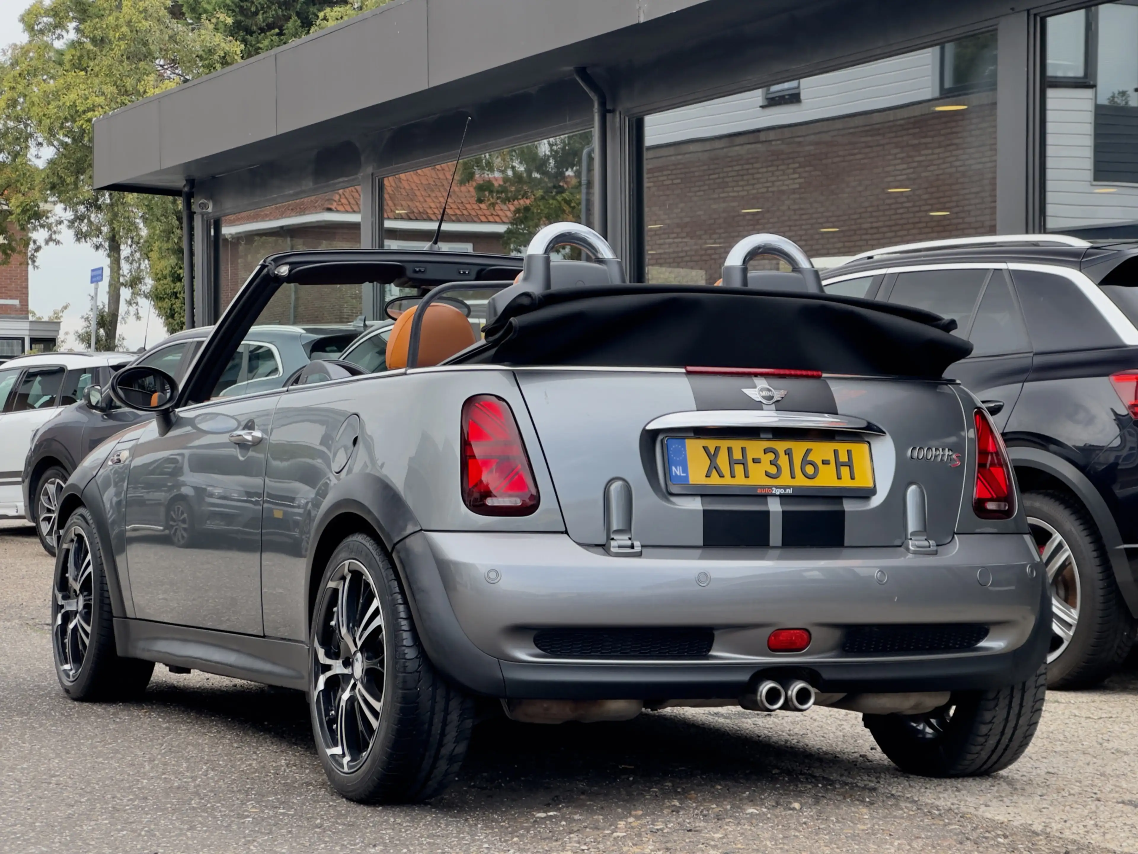 MINI Cooper S Cabrio 1.6 CABRIOLET DESIGNO=LEDER AIRCO LED LMV PDC — photo 5