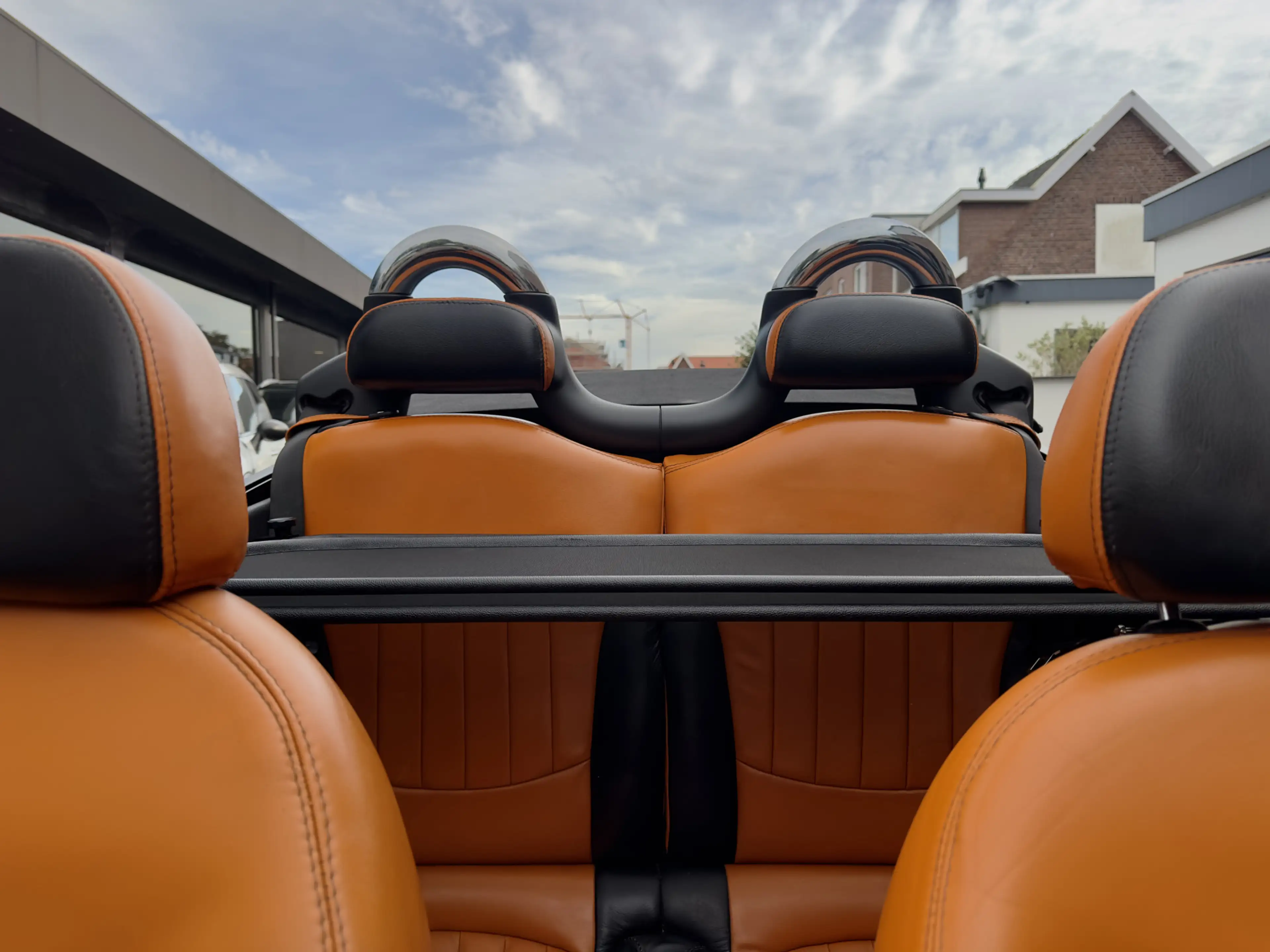 MINI Cooper S Cabrio 1.6 CABRIOLET DESIGNO=LEDER AIRCO LED LMV PDC — photo 6