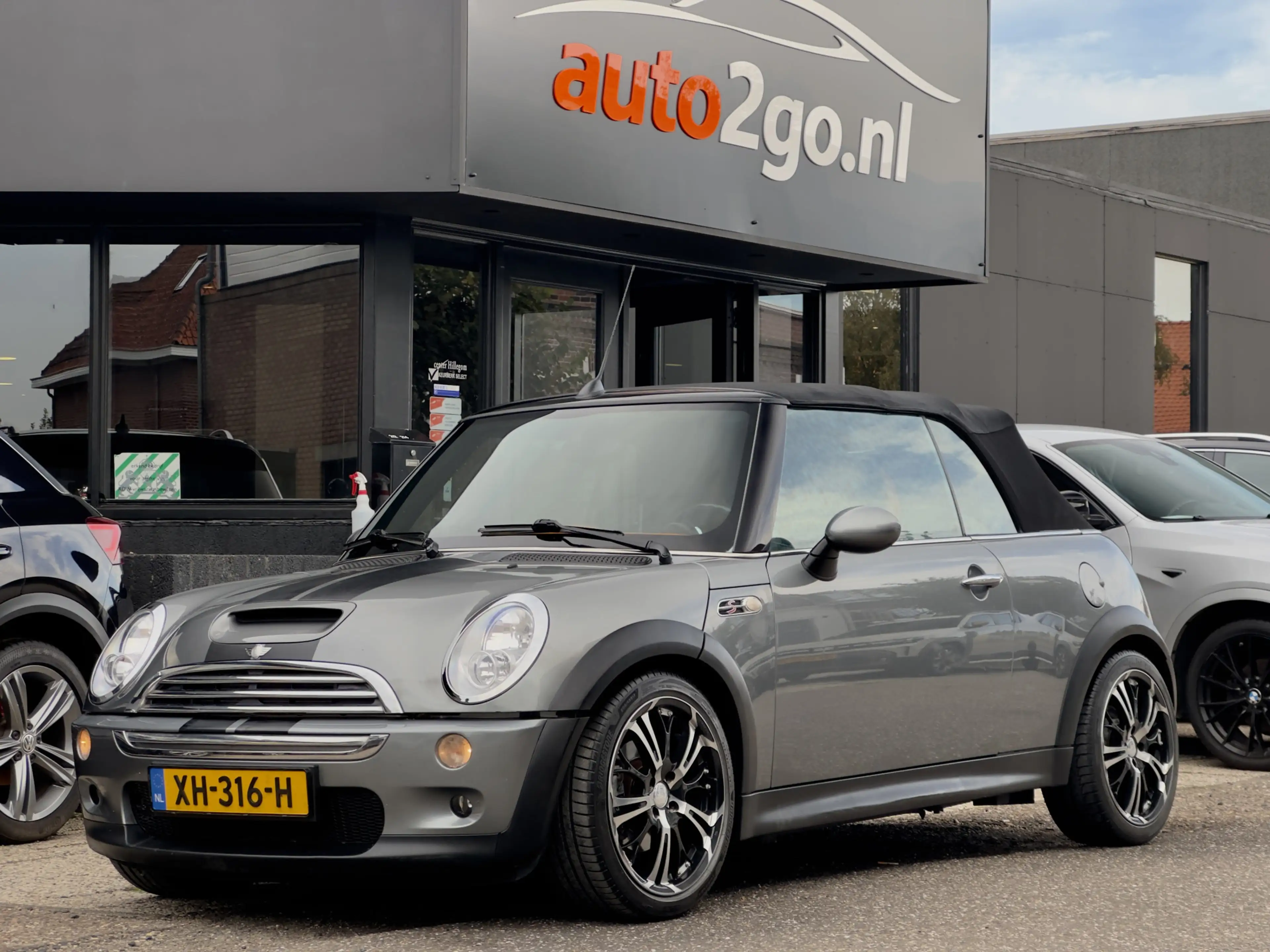 MINI Cooper S Cabrio 1.6 CABRIOLET DESIGNO=LEDER AIRCO LED LMV PDC — photo 3