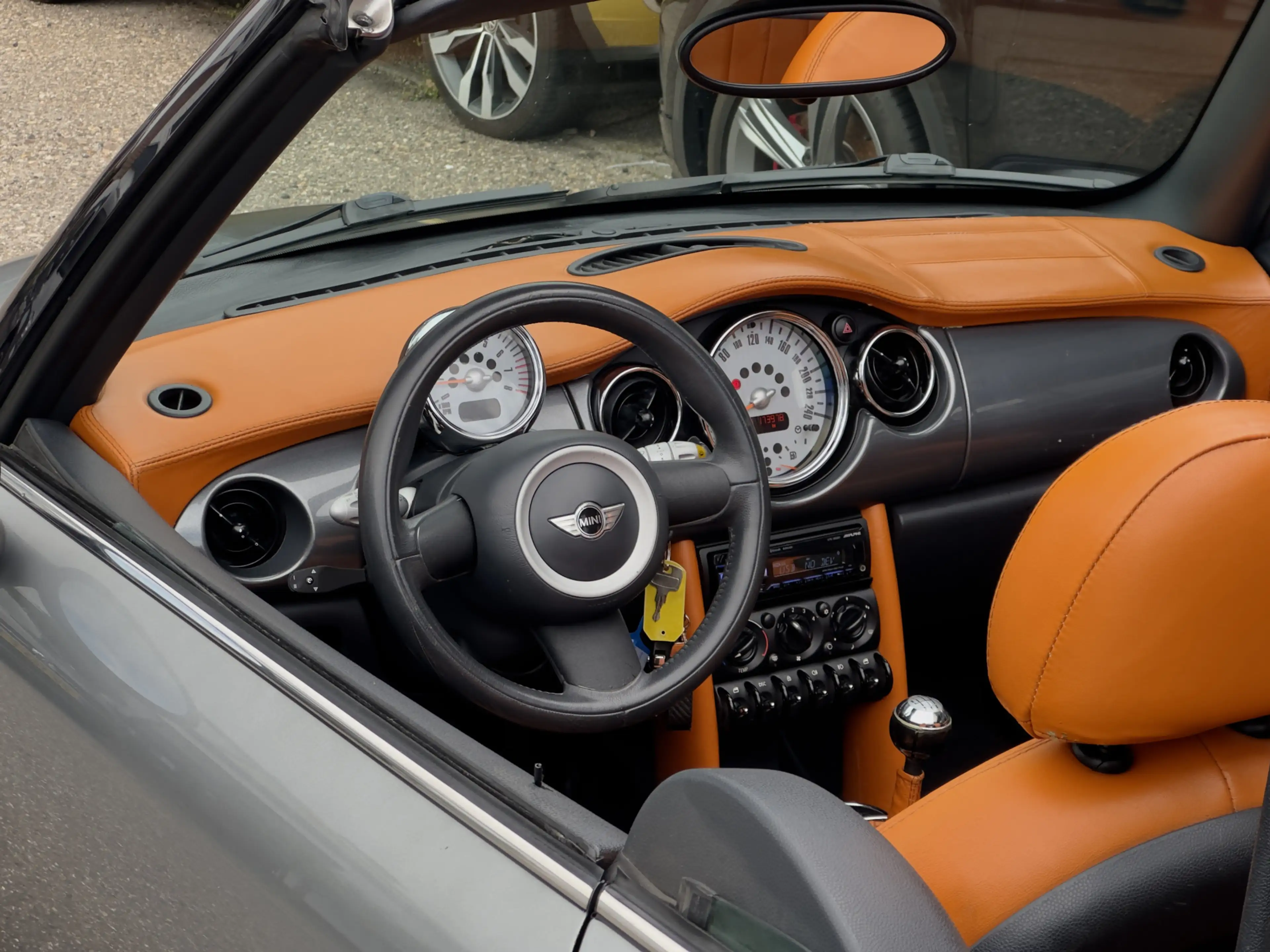 MINI Cooper S Cabrio 1.6 CABRIOLET DESIGNO=LEDER AIRCO LED LMV PDC — photo 14