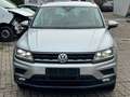 Volkswagen Tiguan Comfortline BMT/Start-Stopp 4Mo Plateado - thumbnail 2