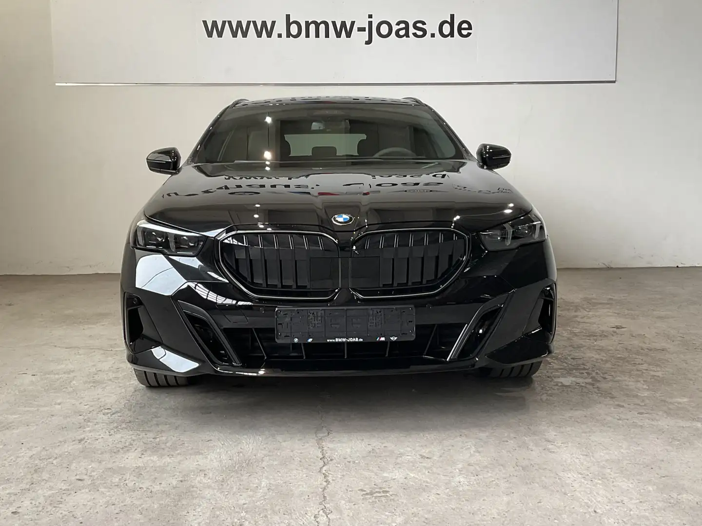BMW 540 d xDrive Komfortzugang, aktive Sitzbelüftung vorn, Schwarz - 2