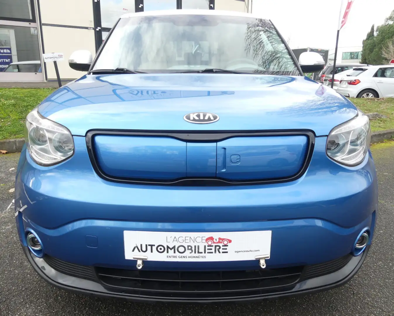 Kia Soul EV 110 CH 27 KWH Blau - 2