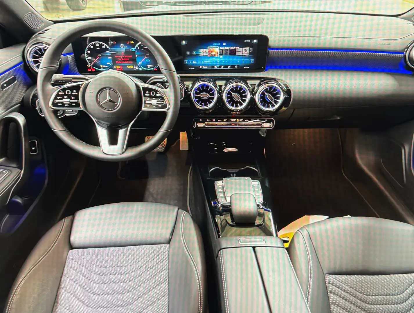 Mercedes-Benz CLA 250 CLA 250 e Weiß - 2