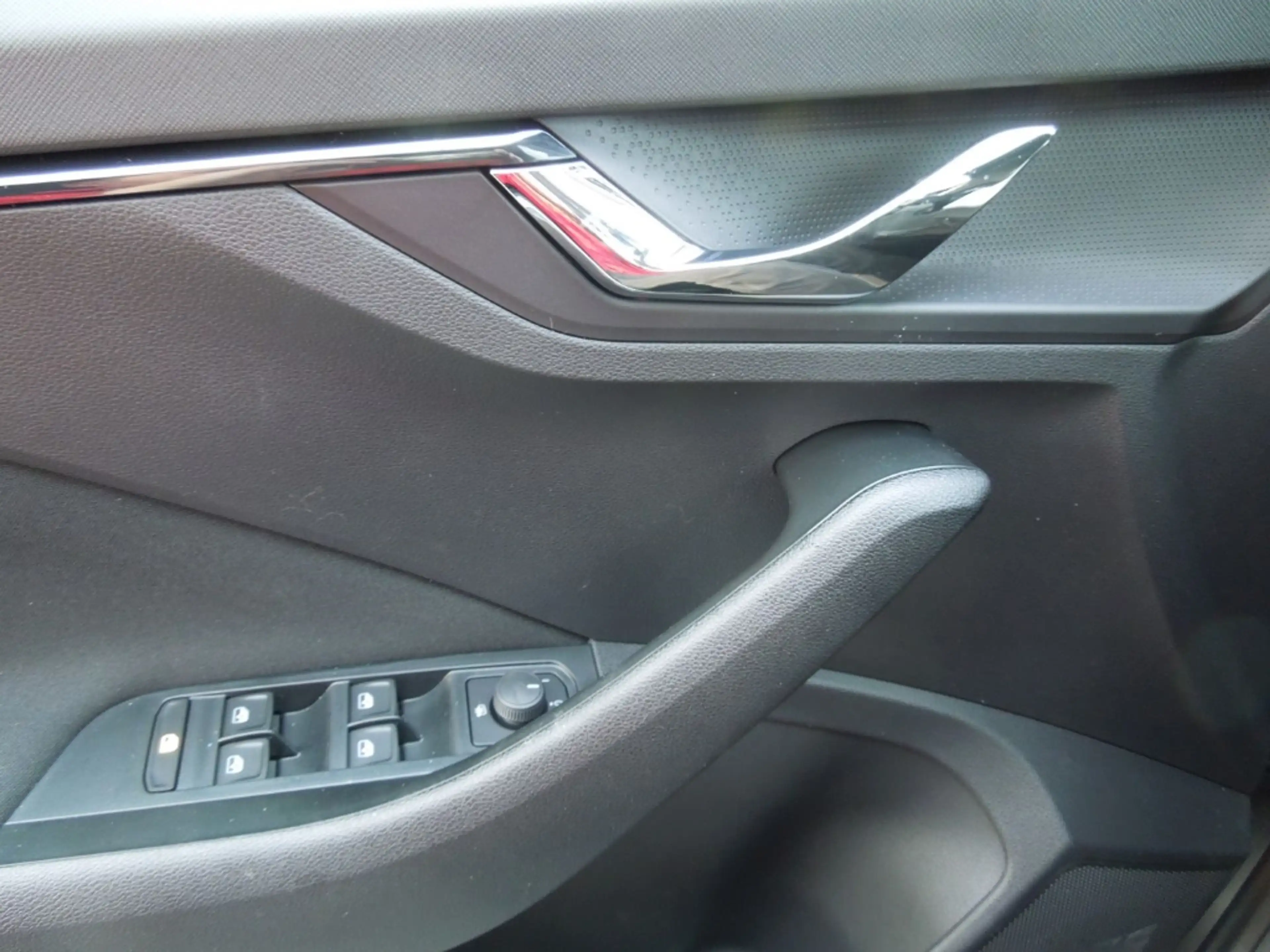 Skoda Scala 1.5TSI Selection/Klimaautomatik/Sitzheizung/Kamera — photo 8