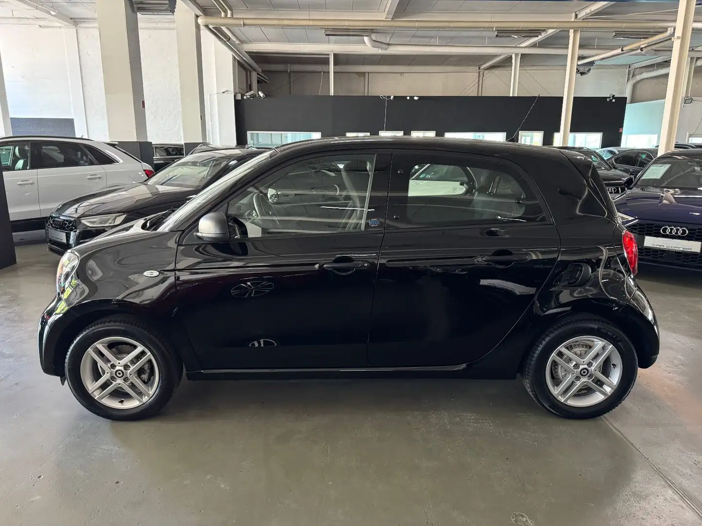 smart forFour EQ COOL & AUDIO PAKET 22KW SCHNELLLADEF. Schwarz - 2
