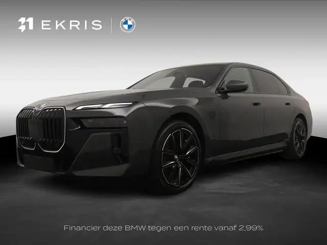 BMW i7
