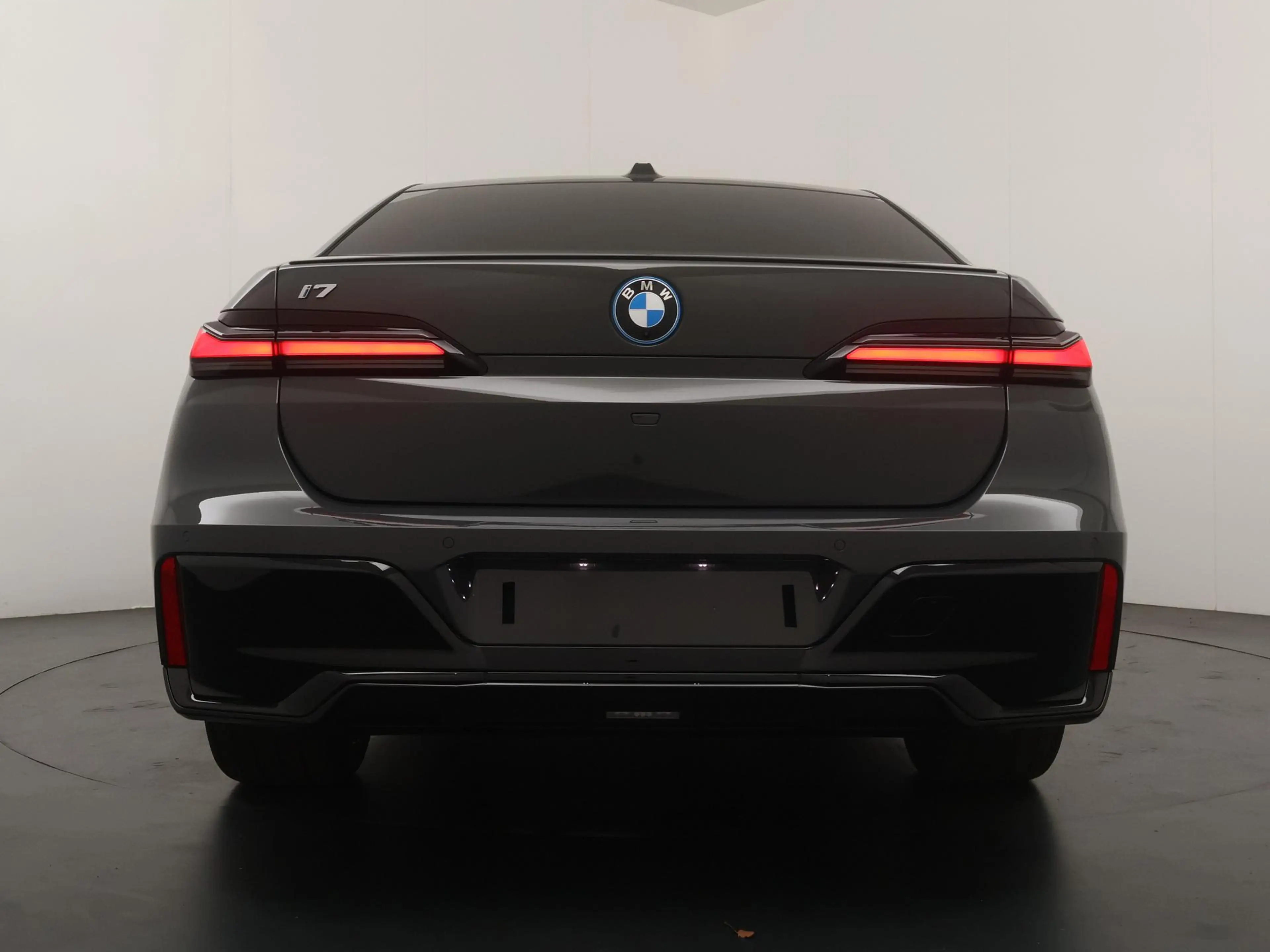 BMW i7 eDrive50 106 kWh | M-Sport Pro | Innovation Pack | — photo 10