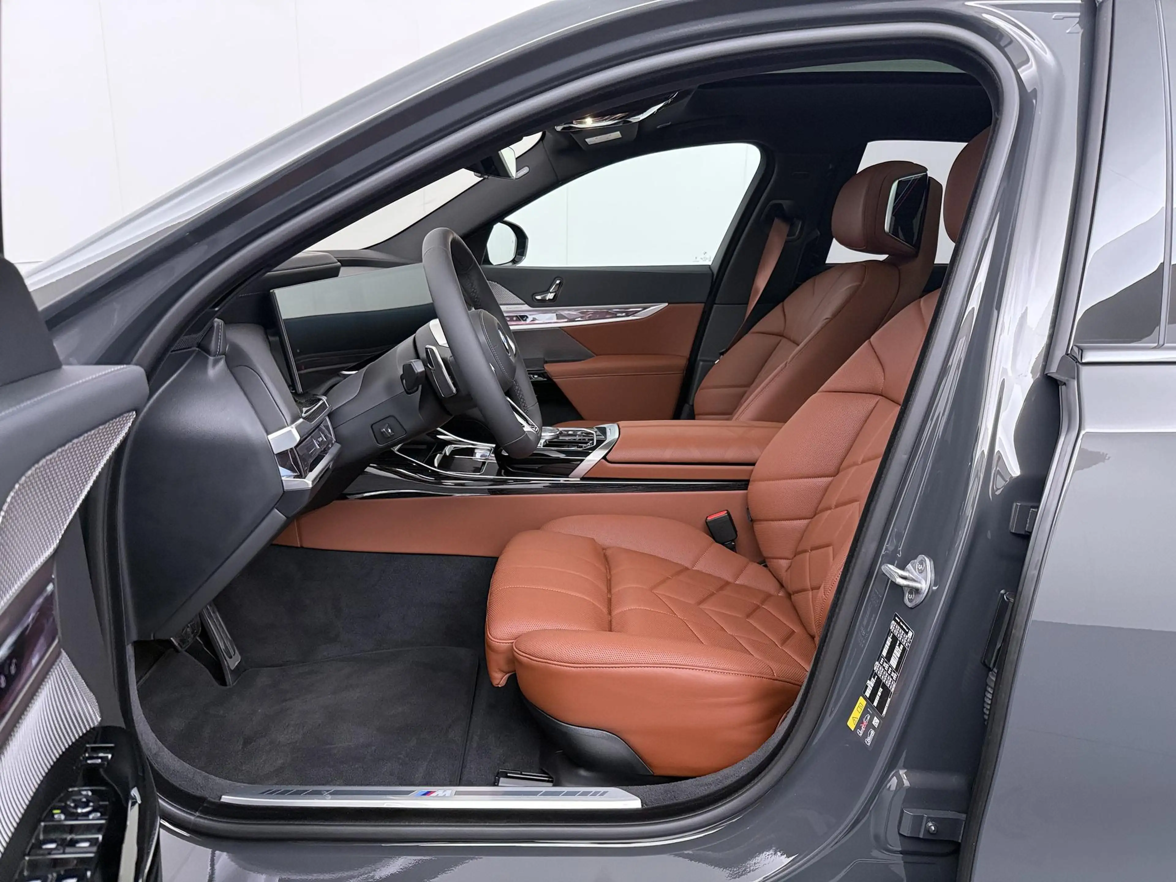 BMW i7 eDrive50 106 kWh | M-Sport Pro | Innovation Pack | — photo 4