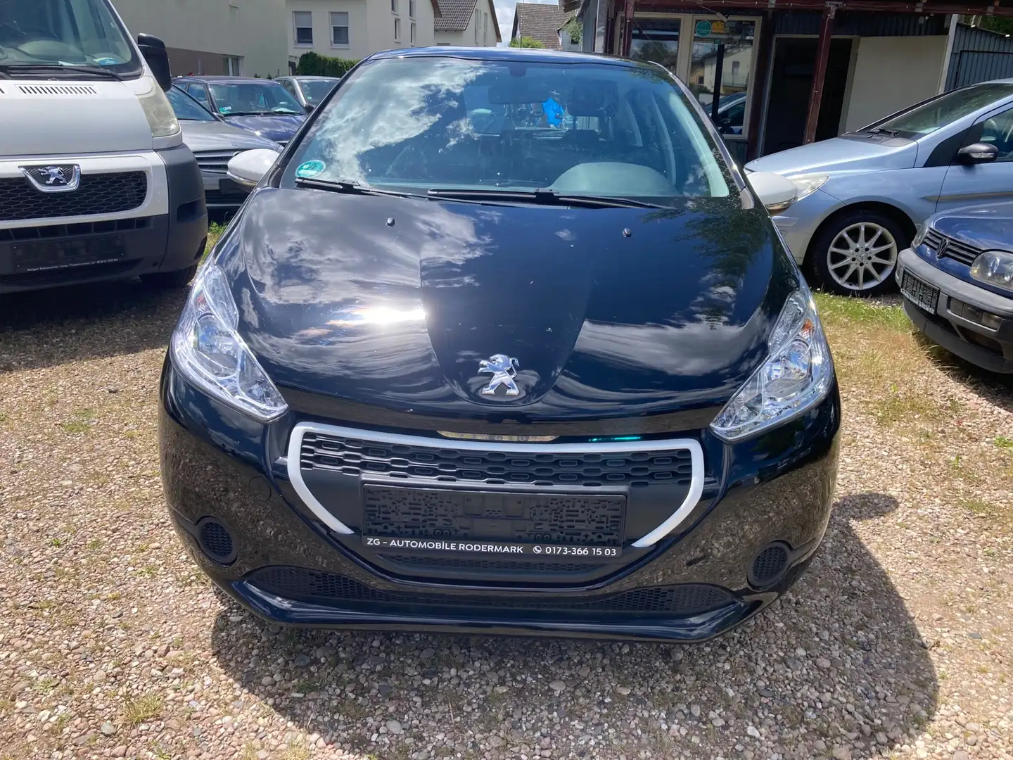 Peugeot 208 Like Negro - 2