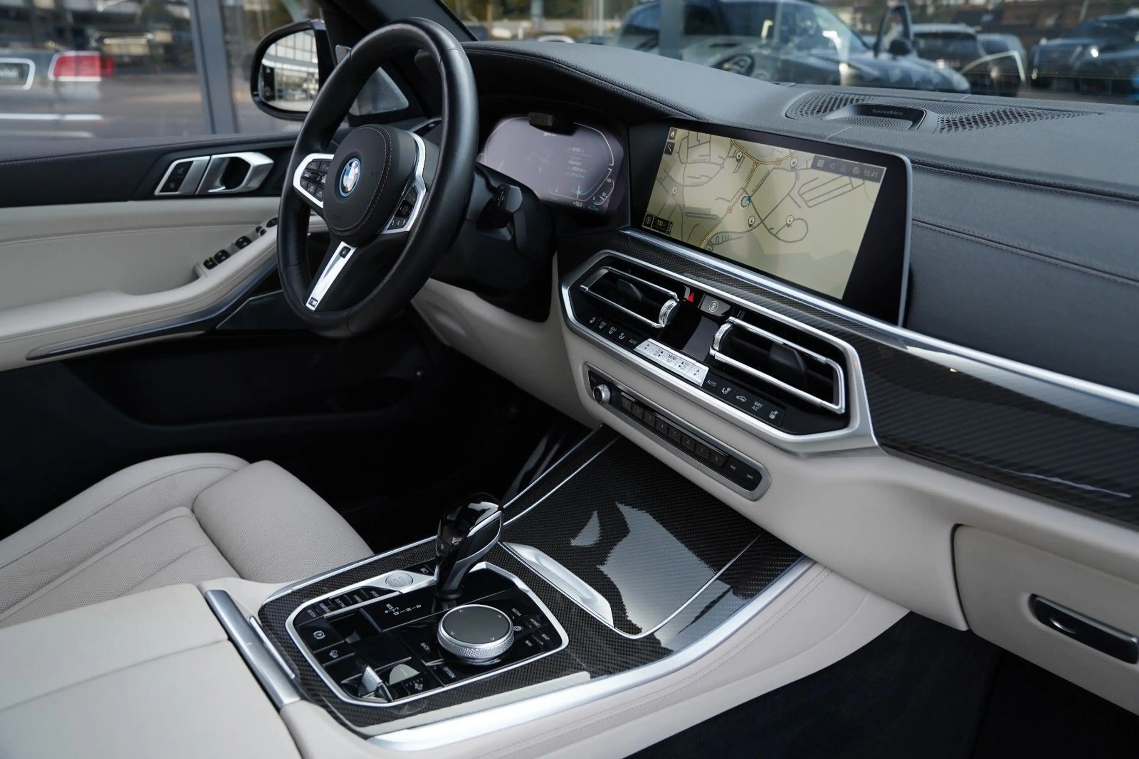 BMW X5 45e M Sport Laser-360-Pano-ACC-Carbo-Luft-B&W — photo 12
