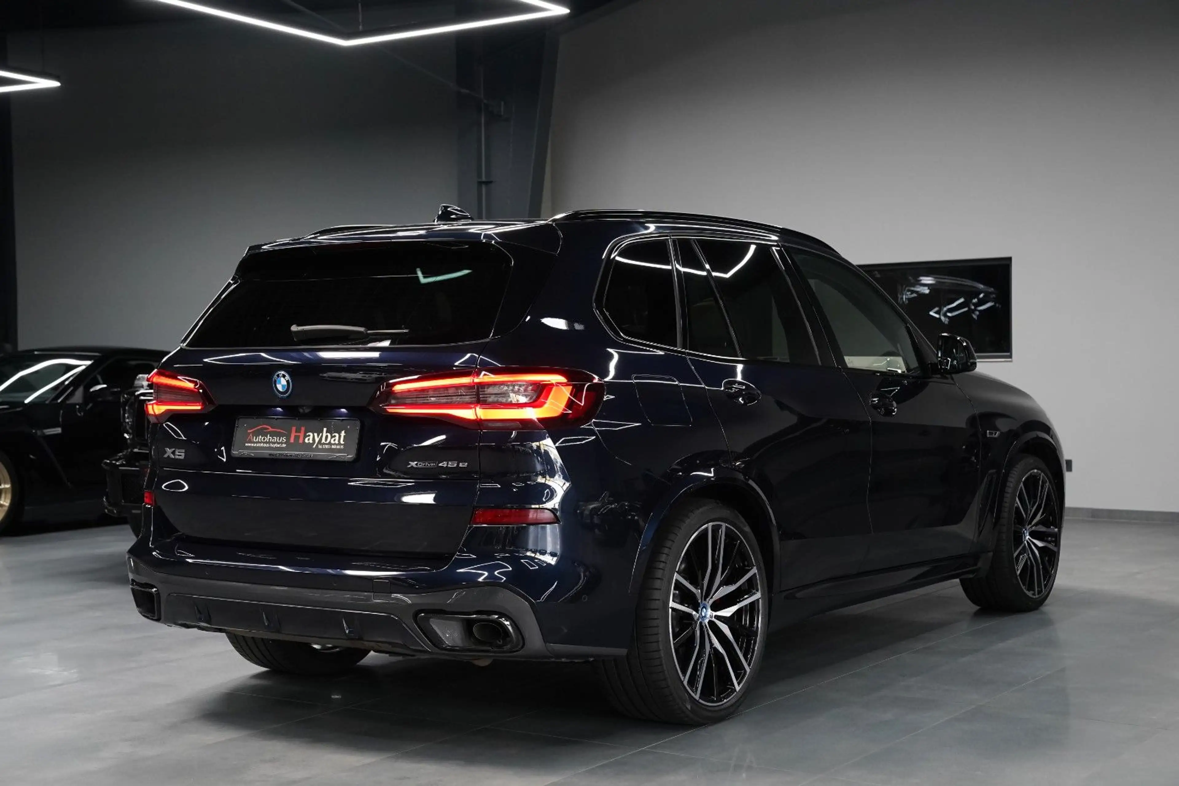 BMW X5 45e M Sport Laser-360-Pano-ACC-Carbo-Luft-B&W — photo 7